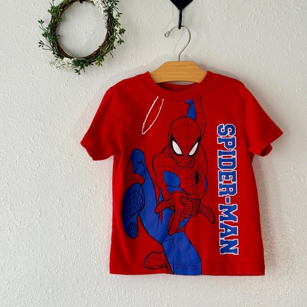 Spider-Man Red Graphic T-Shirt Toddler Boy Size 3T